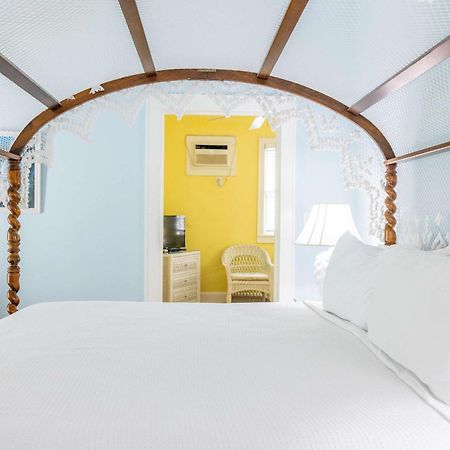 Deluxe King With Balcony - At James House With Parking! Key West Buitenkant foto