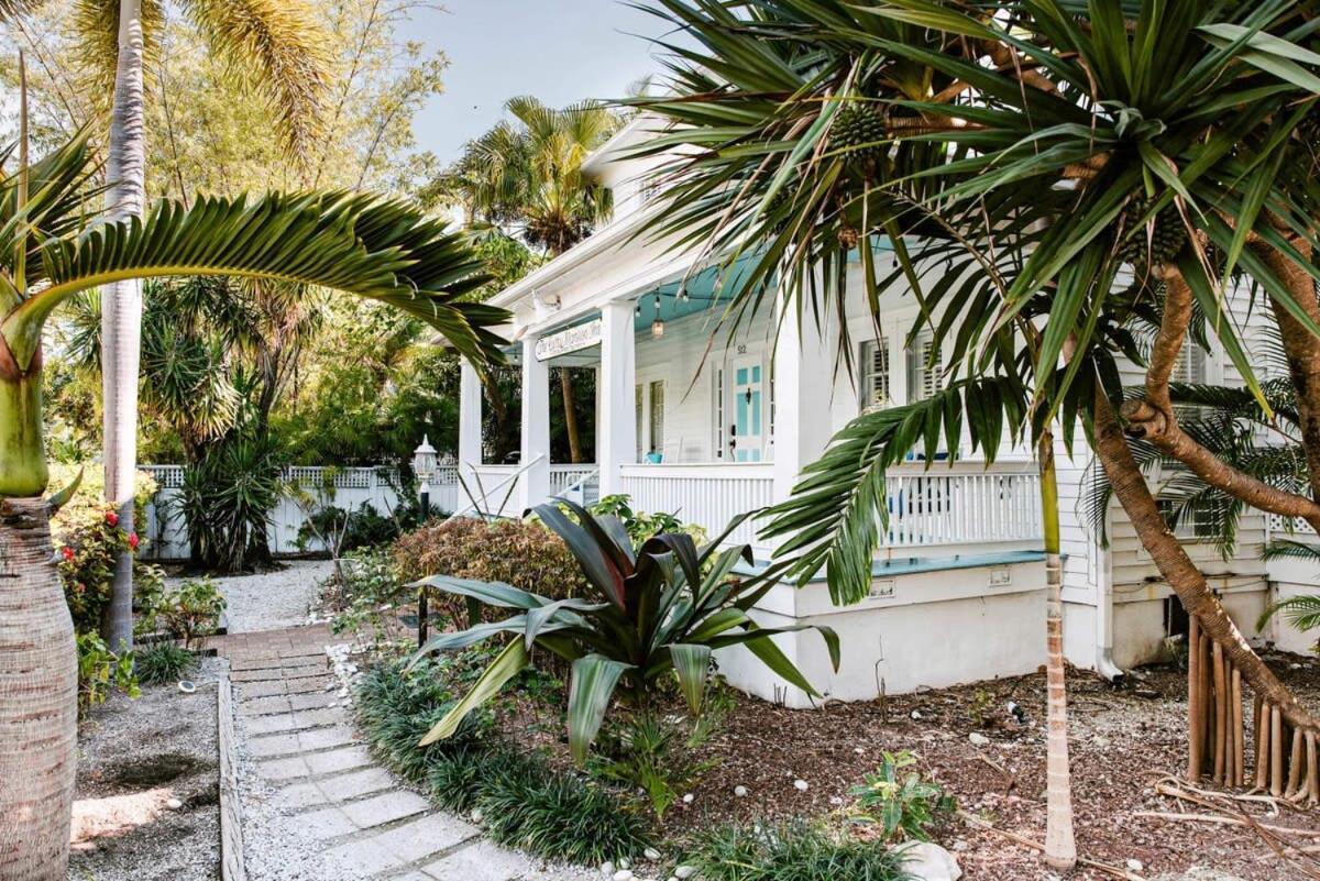 Deluxe King With Balcony - At James House With Parking! Key West Buitenkant foto