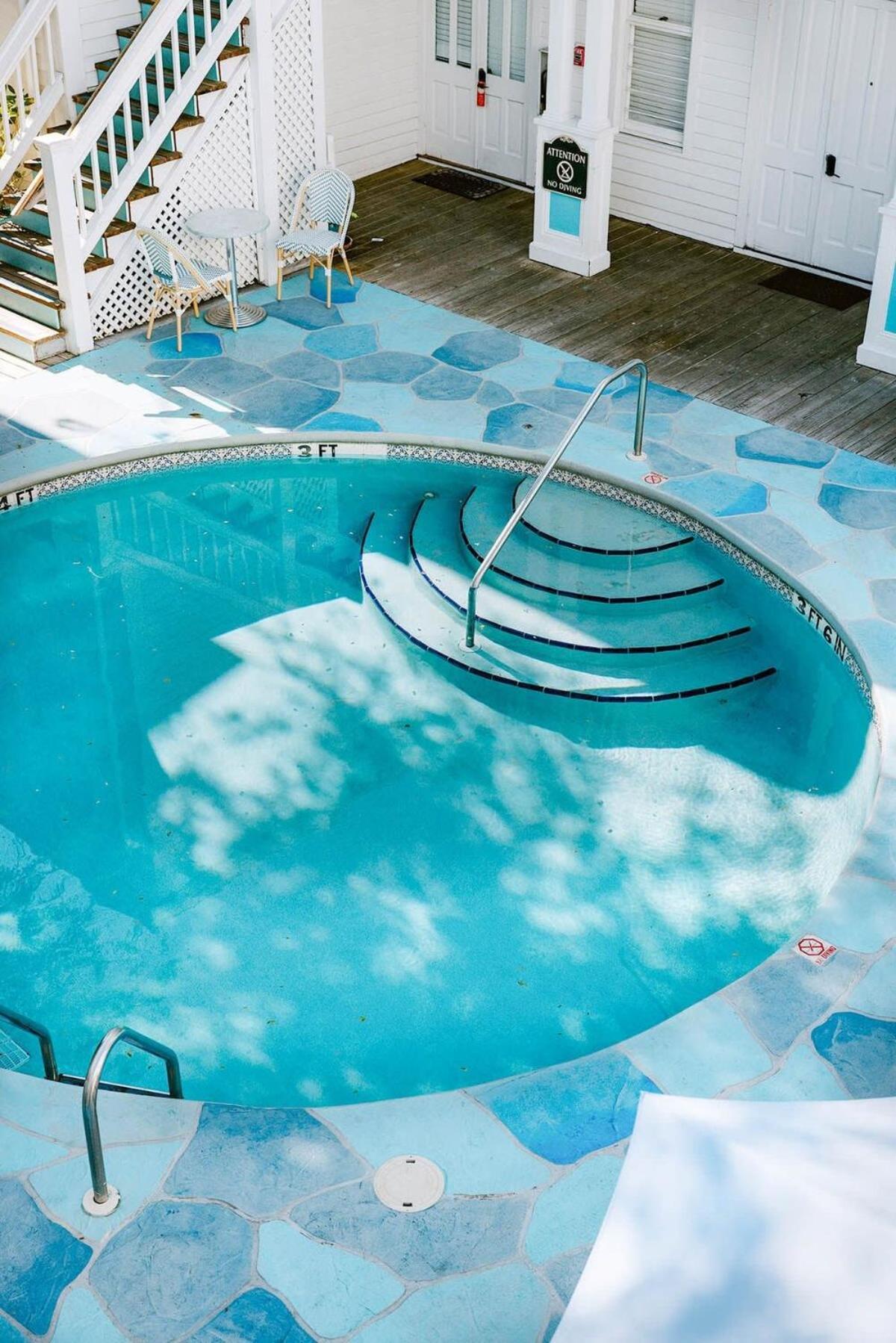 Deluxe King With Balcony - At James House With Parking! Key West Buitenkant foto