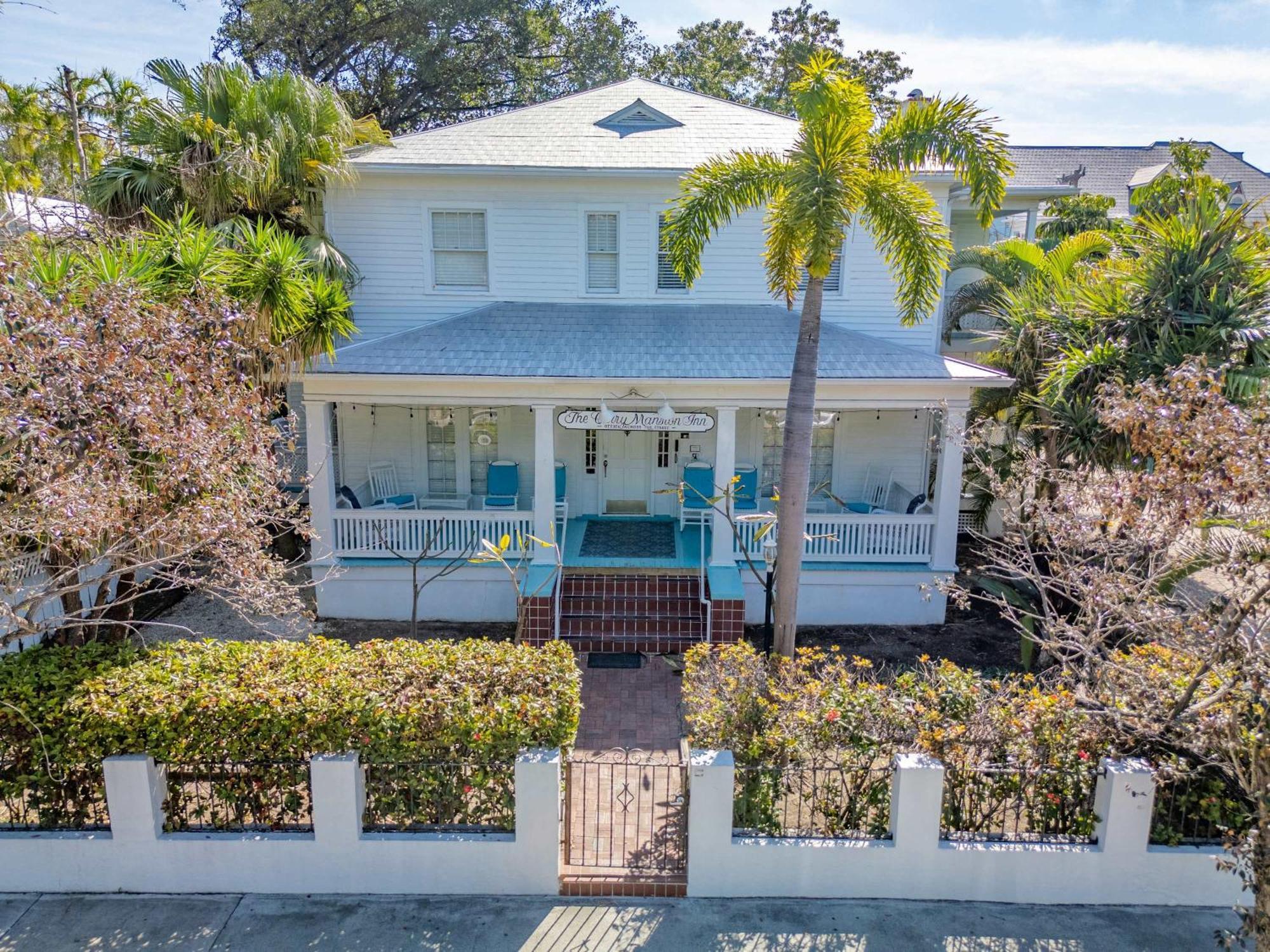Deluxe King With Balcony - At James House With Parking! Key West Buitenkant foto