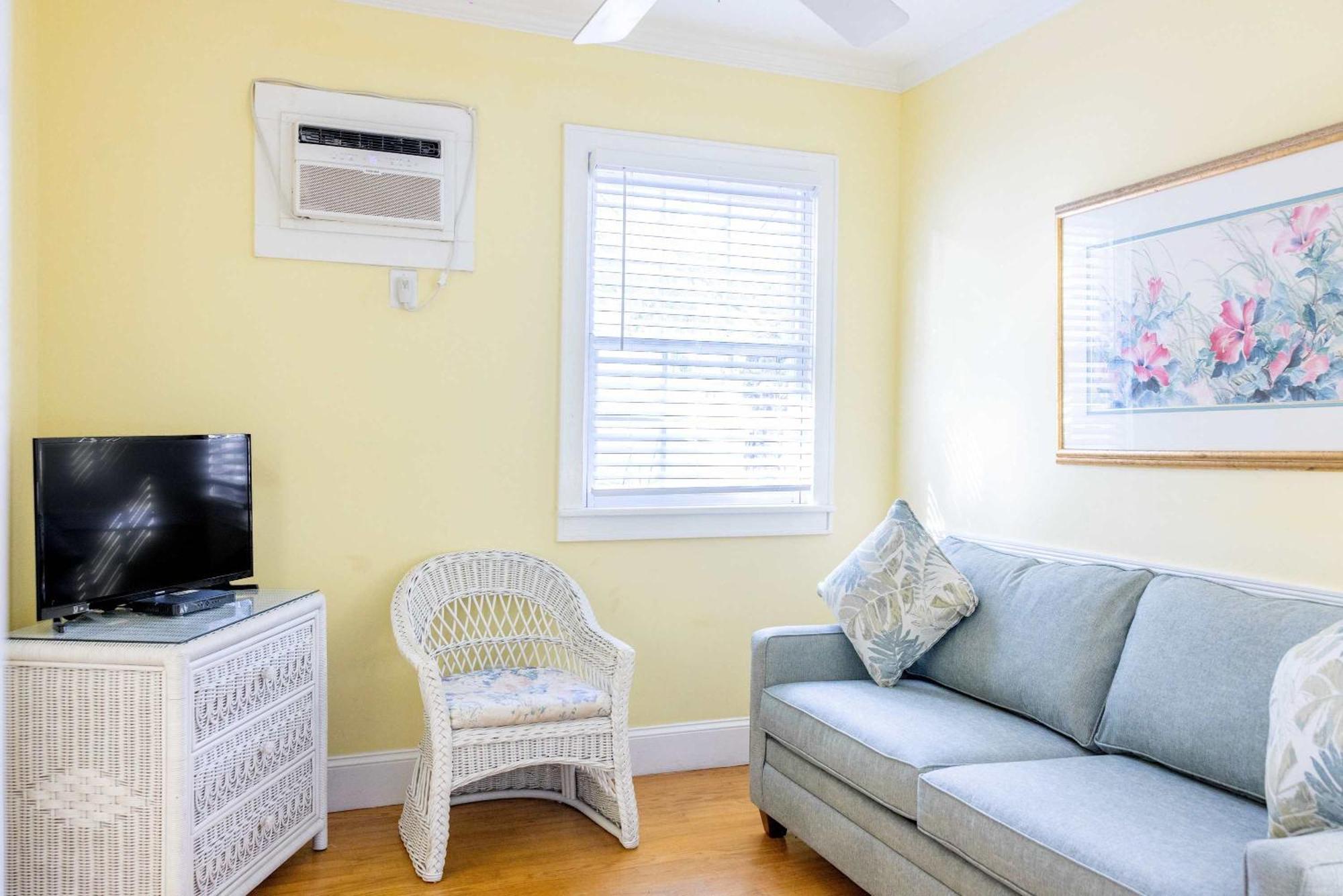 Deluxe King With Balcony - At James House With Parking! Key West Buitenkant foto