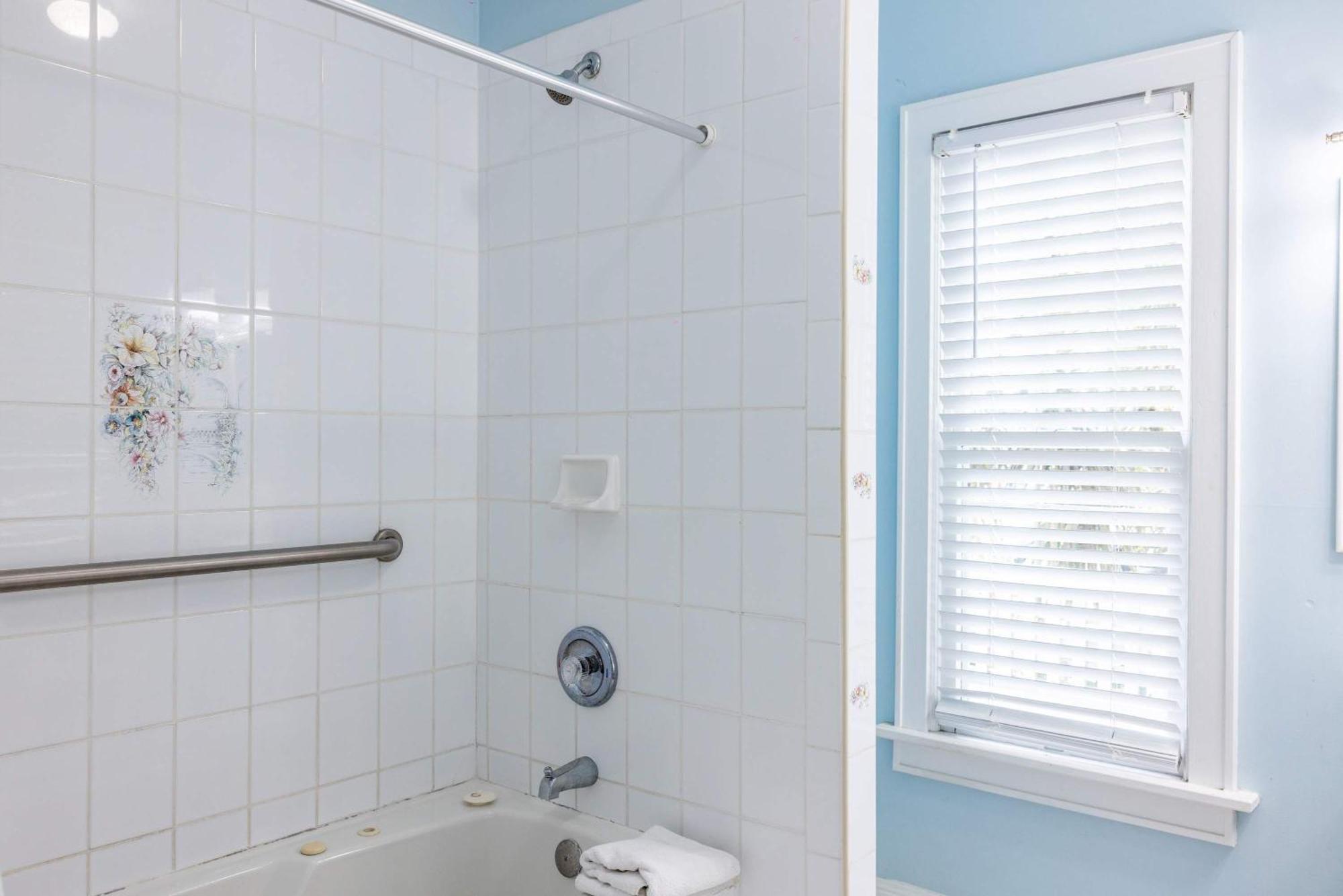 Deluxe King With Balcony - At James House With Parking! Key West Buitenkant foto